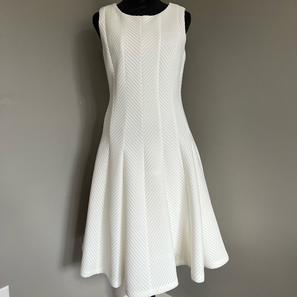 White textured dress